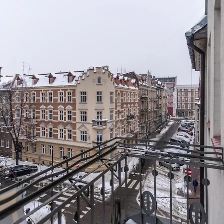 Zwirki I Wigury Comfort * Katowice
