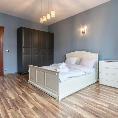 Zwirki I Wigury Comfort * Katowice