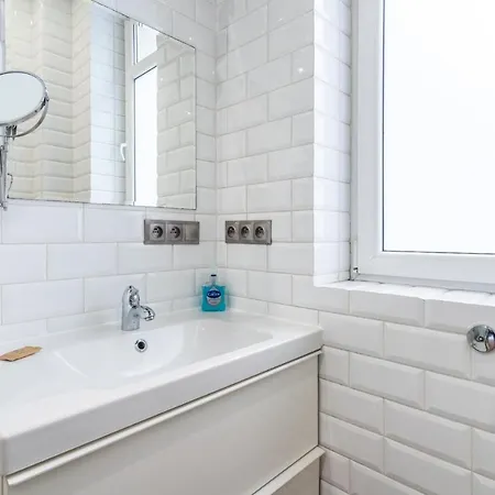 Zwirki I Wigury Comfort * Katowice